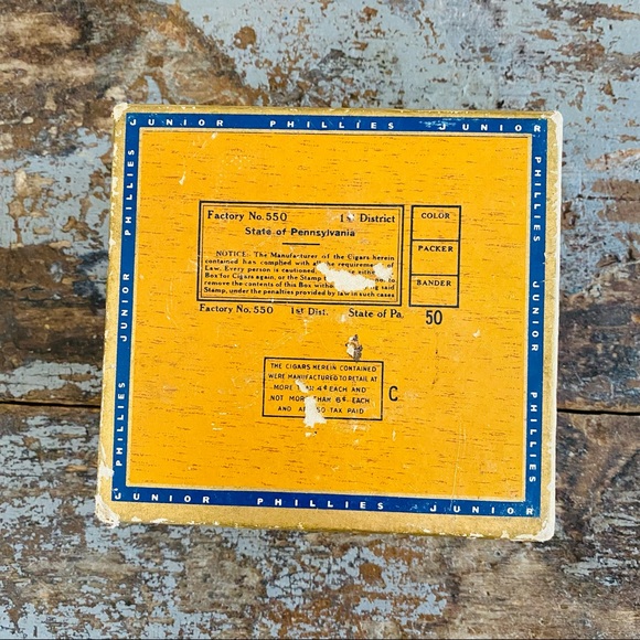 ♥️ Vintage ♥️ Junior Phillies Cigar Box - Picture 4 of 8